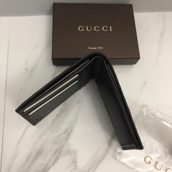 Gucci - Picture 5 of 8
